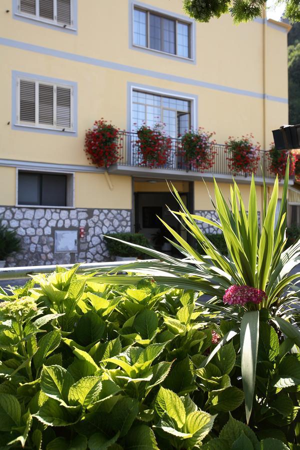 Albergo Terme Santamaria 카스텔포르테 외부 사진