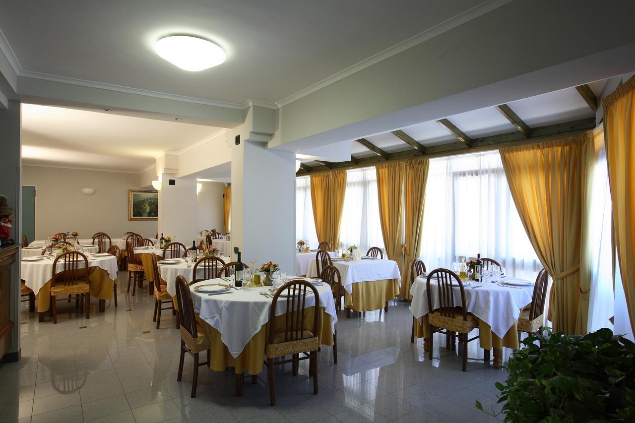 Albergo Terme Santamaria 카스텔포르테 외부 사진
