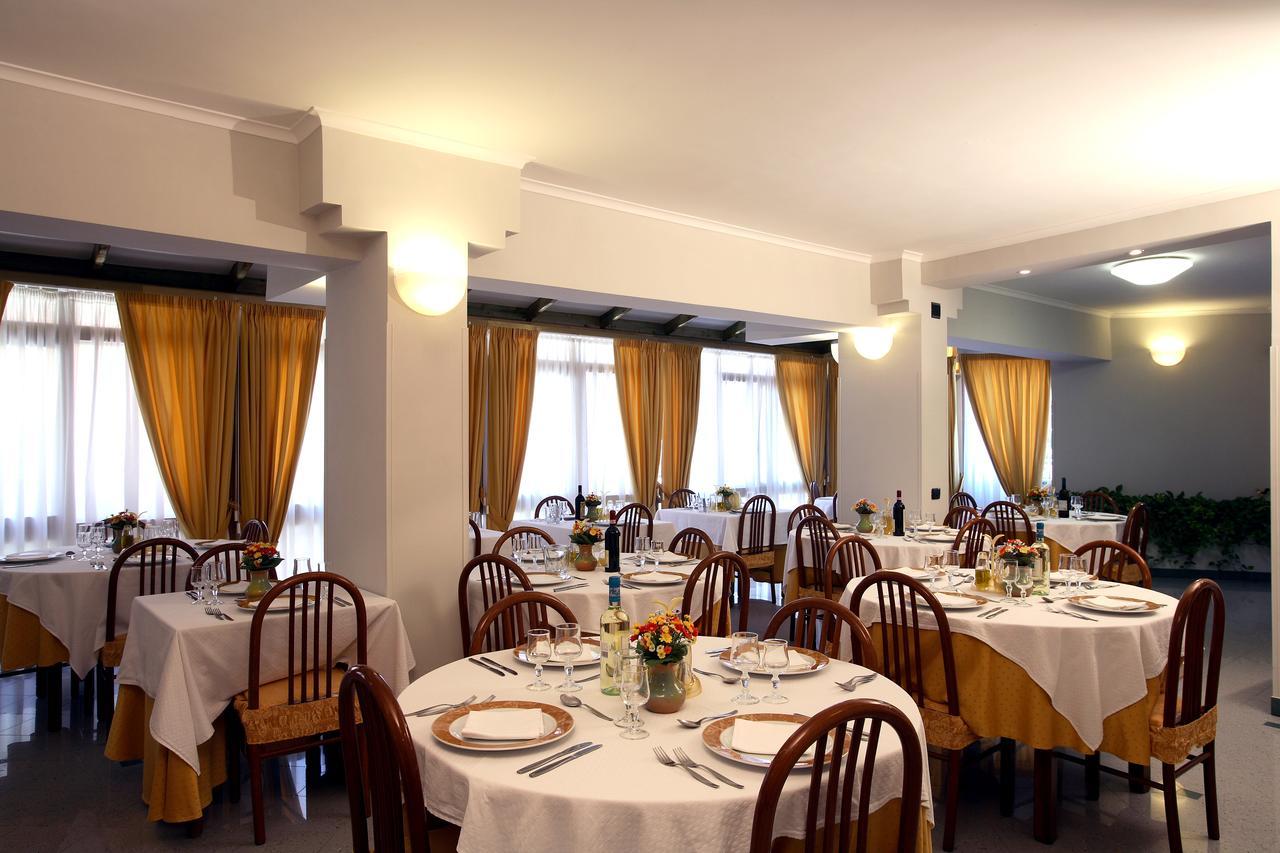 Albergo Terme Santamaria 카스텔포르테 외부 사진