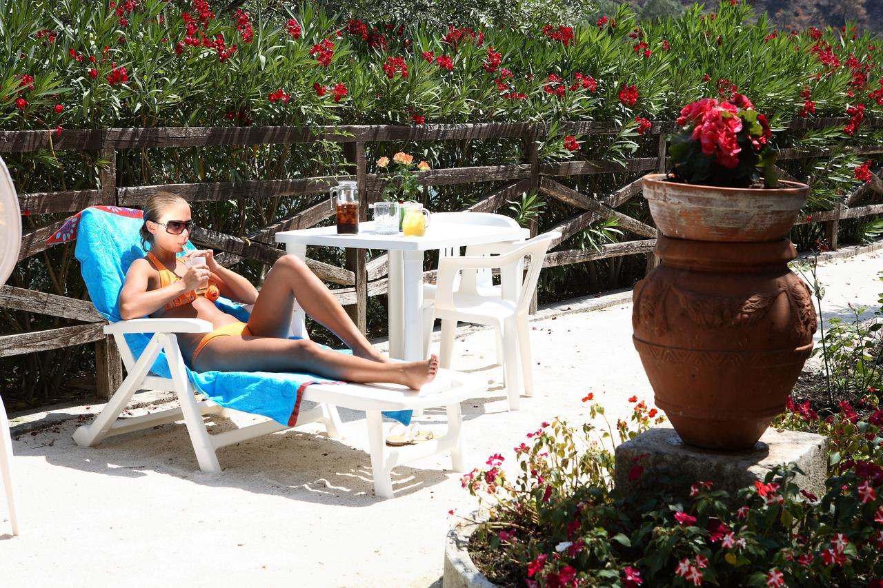 Albergo Terme Santamaria 카스텔포르테 외부 사진